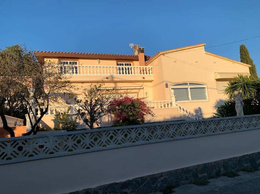 Villa Leo Con Vistas Al Mar Y Piscina Privada Rosas Exteriör bild